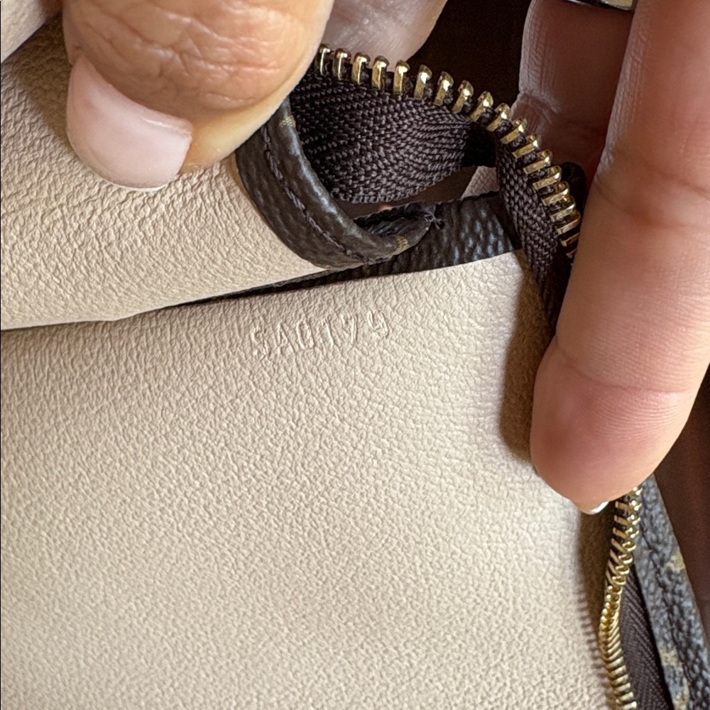 Louis Vuitton pochette - Picture 9 of 17